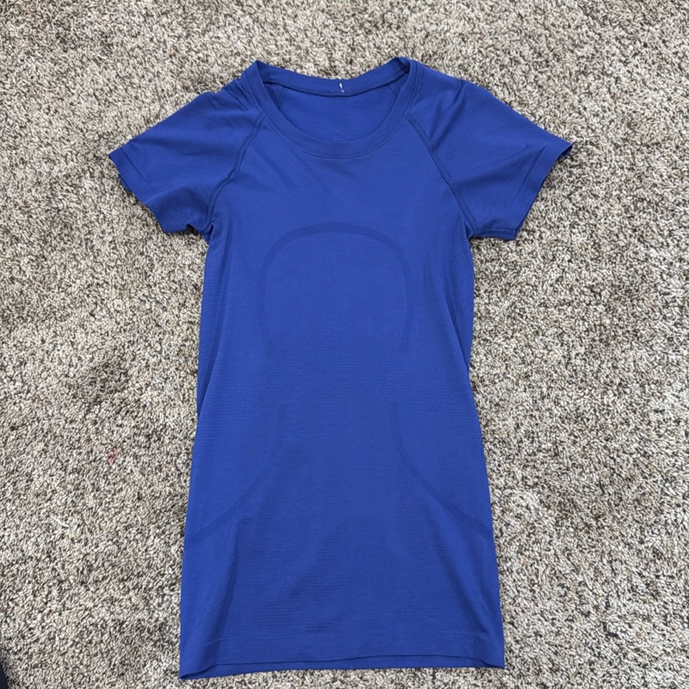 Lululem swiftly tech! Size 0, hip length!!